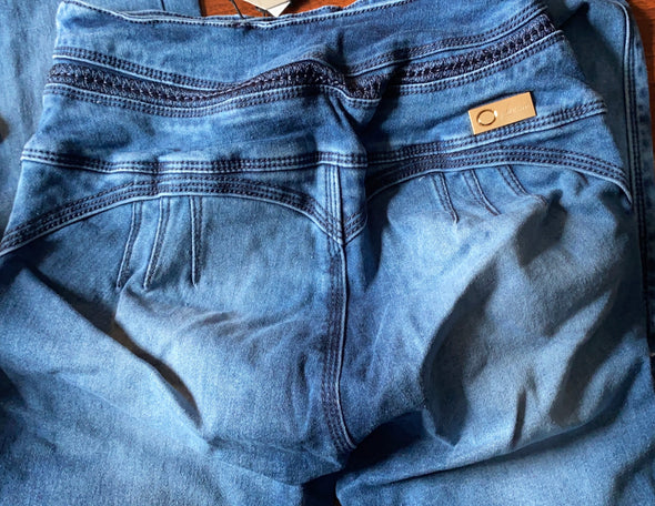7008 Butt Lifting Jeans